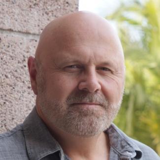 Ken Hiltner headshot